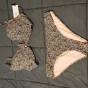 Shade and shore Bikini 36C top M bottom,  NWT